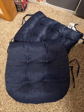Tufted Navy Seat Cushions with Ties